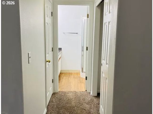 1462 Ne THOMAS Ct, Hillsboro, OR 97124