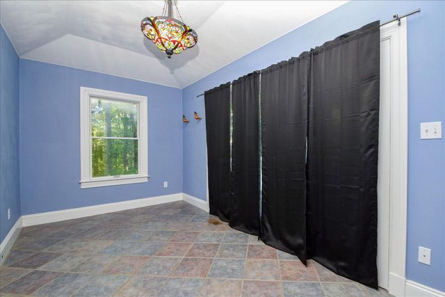 578 Kyles Mill RD, Buchanan, VA 24066