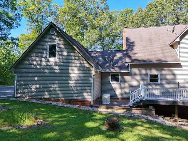 578 Kyles Mill RD, Buchanan, VA 24066