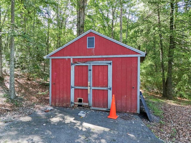 578 Kyles Mill RD, Buchanan, VA 24066
