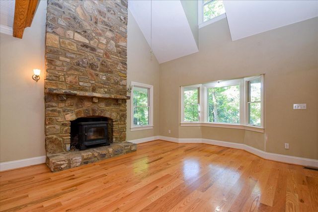 578 Kyles Mill RD, Buchanan, VA 24066