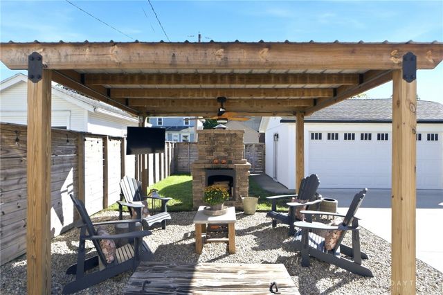 416 Monteray Avenue, Oakwood, OH 45419
