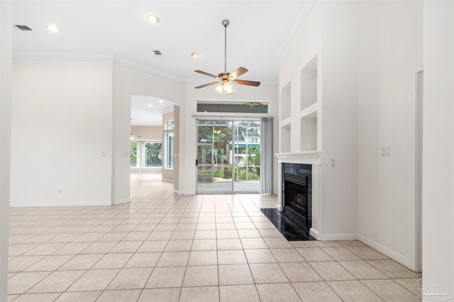 4314 Hidden Lakes Dr, Niceville, FL 32578