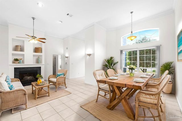 4314 Hidden Lakes Dr, Niceville, FL 32578