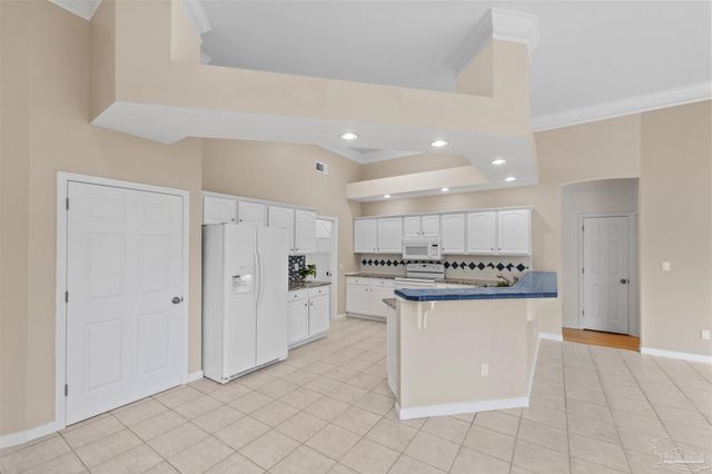 4314 Hidden Lakes Dr, Niceville, FL 32578