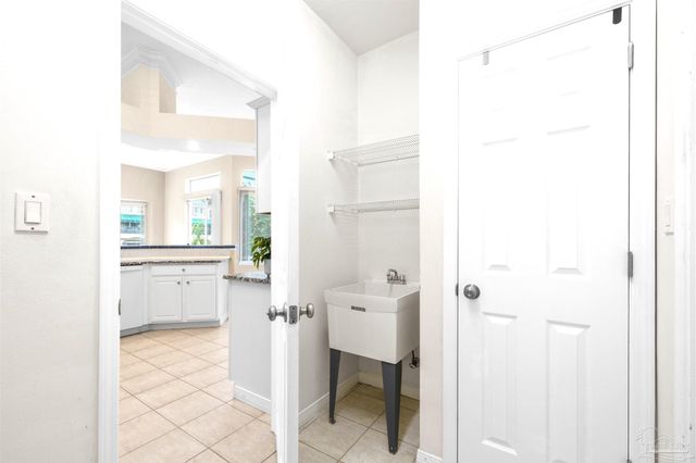 4314 Hidden Lakes Dr, Niceville, FL 32578