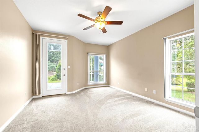 4314 Hidden Lakes Dr, Niceville, FL 32578