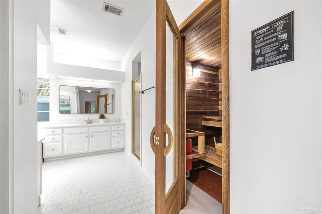 4314 Hidden Lakes Dr, Niceville, FL 32578