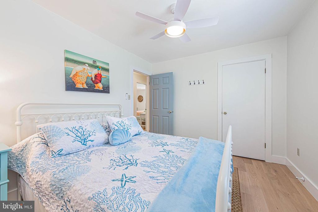 Image 13 of property listing at 14106 DERRICKSON AVE, Ocean City, MD 21842