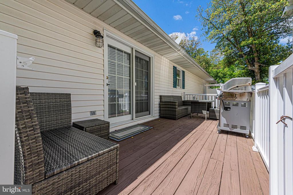 Image 3 of property listing at 14106 DERRICKSON AVE, Ocean City, MD 21842