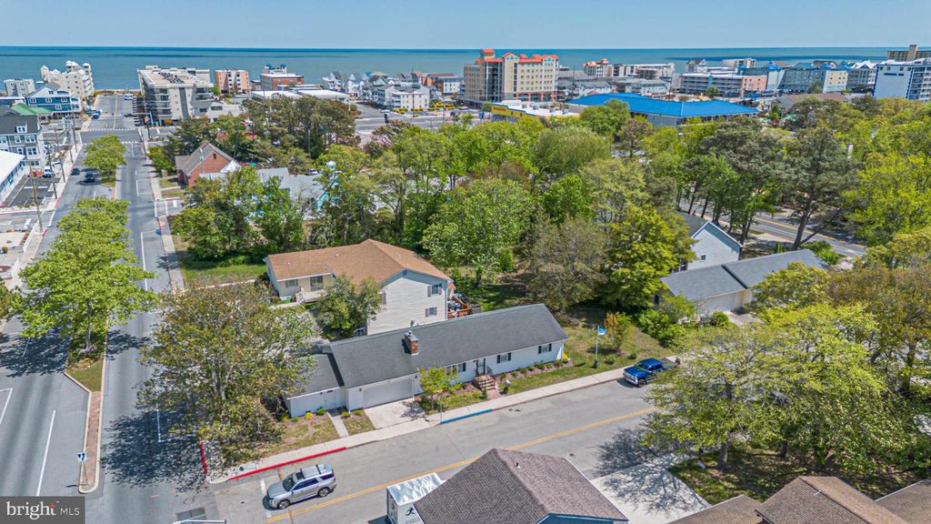 Image 36 of property listing at 14106 DERRICKSON AVE, Ocean City, MD 21842