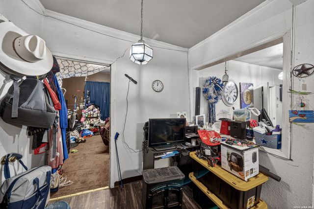 3515 el paso, San Antonio, TX 78207