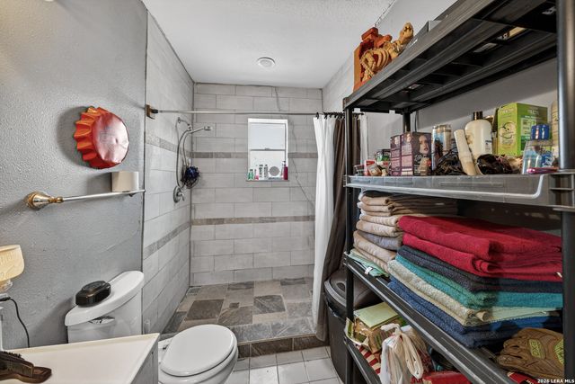 3515 el paso, San Antonio, TX 78207