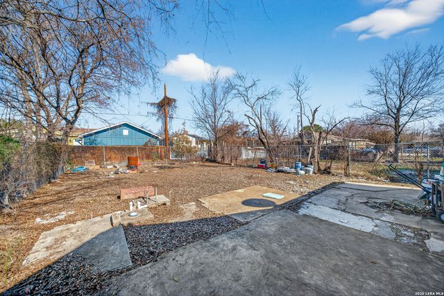 3515 el paso, San Antonio, TX 78207