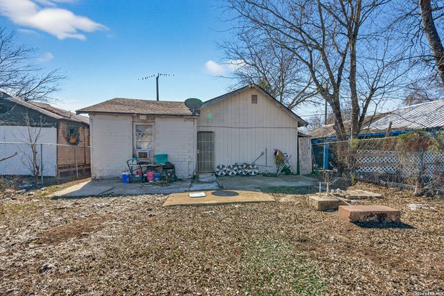 3515 el paso, San Antonio, TX 78207