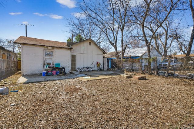 3515 el paso, San Antonio, TX 78207