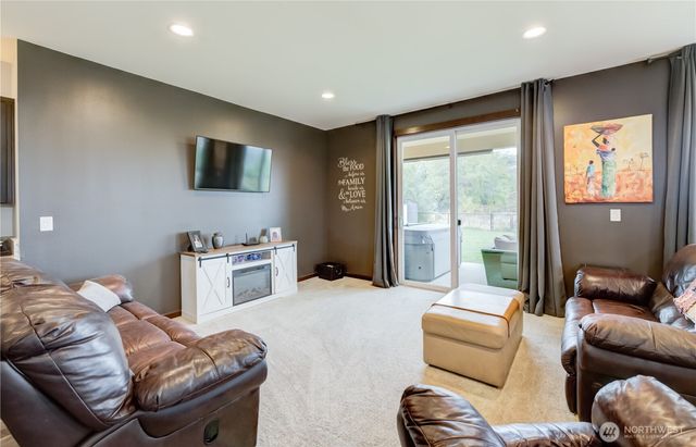 3050 Riverview Lane, Malaga, WA 98828