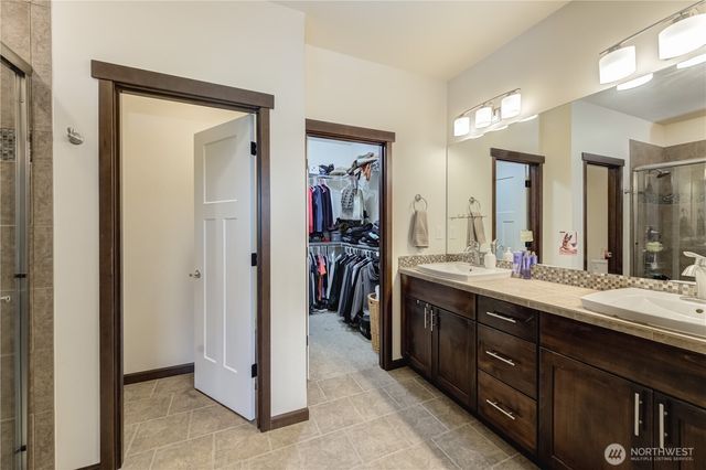 3050 Riverview Lane, Malaga, WA 98828