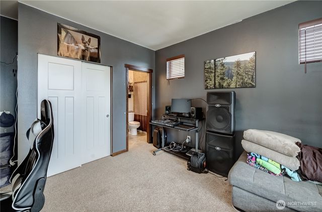 3050 Riverview Lane, Malaga, WA 98828