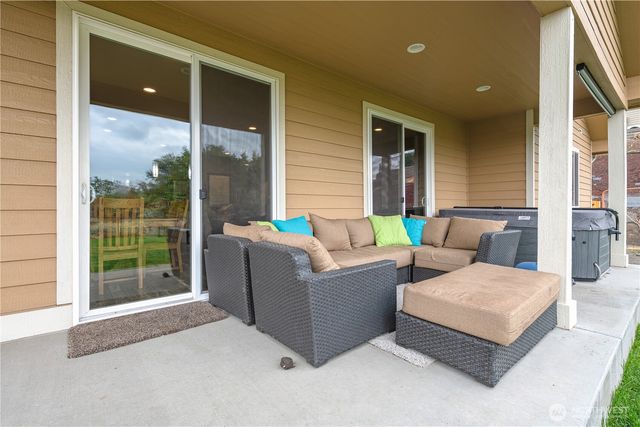 3050 Riverview Lane, Malaga, WA 98828