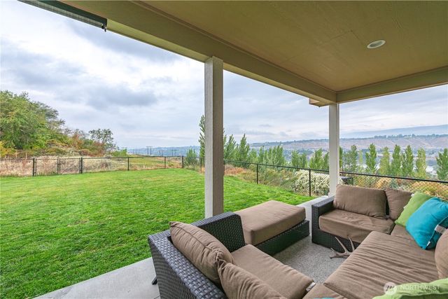 3050 Riverview Lane, Malaga, WA 98828