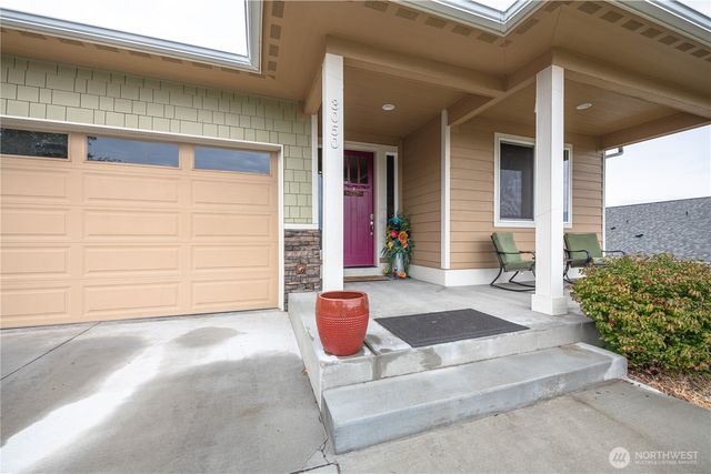 3050 Riverview Lane, Malaga, WA 98828