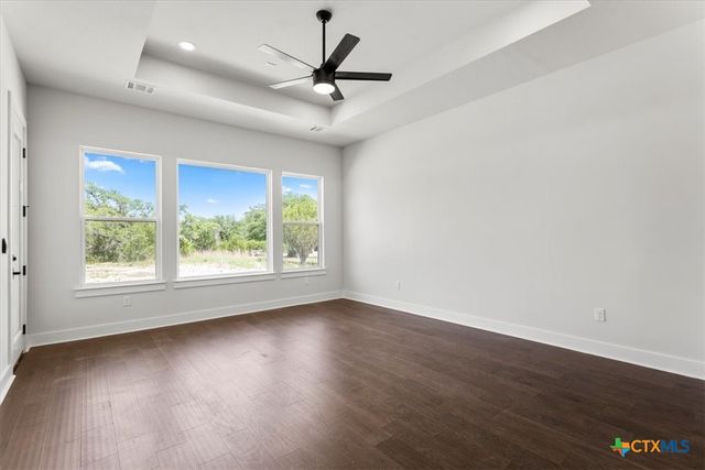 123 Wagon Wheel Trail, Bertram, TX 78605