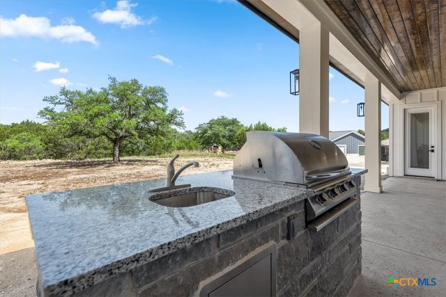 123 Wagon Wheel Trail, Bertram, TX 78605
