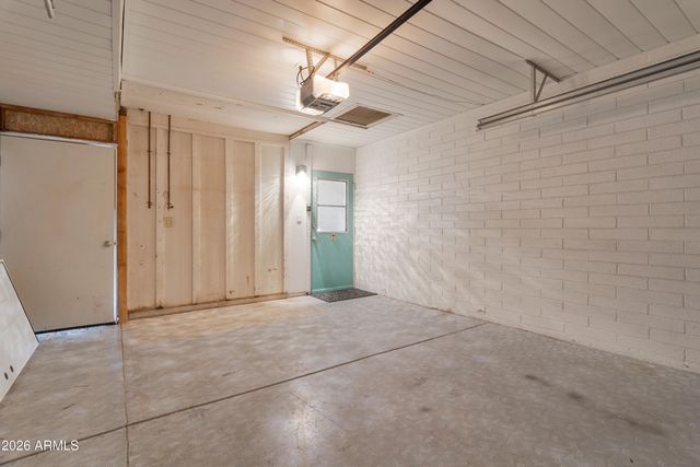 10824 W CROSBY Drive, Sun City, AZ 85351