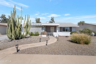 10824 W CROSBY Drive, Sun City, AZ 85351