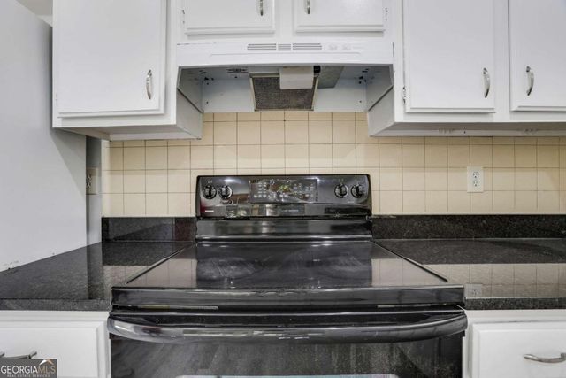 6308 E Windsor Lane, Norcross, GA 30093