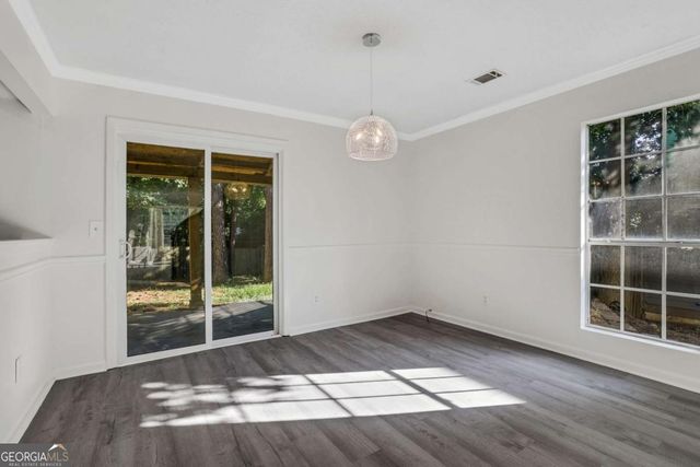 6308 E Windsor Lane, Norcross, GA 30093