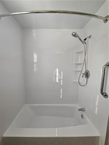 7 Rutherford Court 12, Warwick, RI 02886