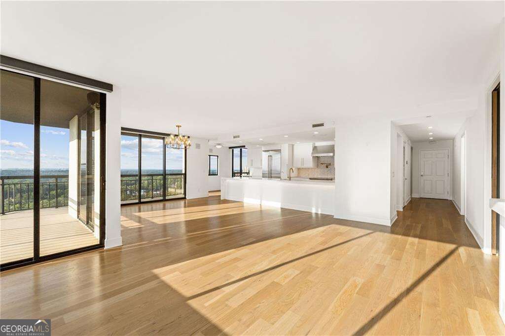 3481 Lakeside Drive NE P206, Atlanta, GA 30326 — photo 2