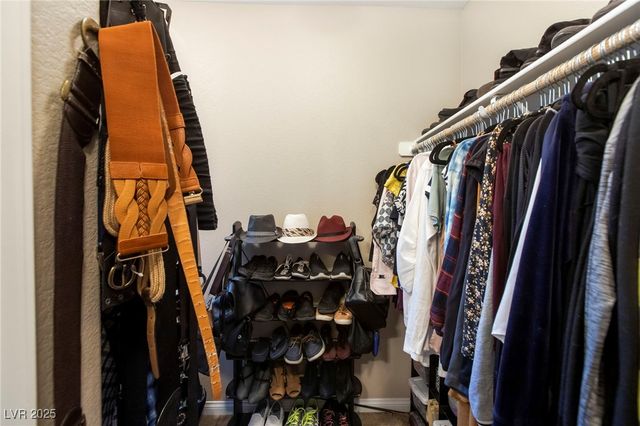 44 Moon Hill Drive, Henderson, NV 89011