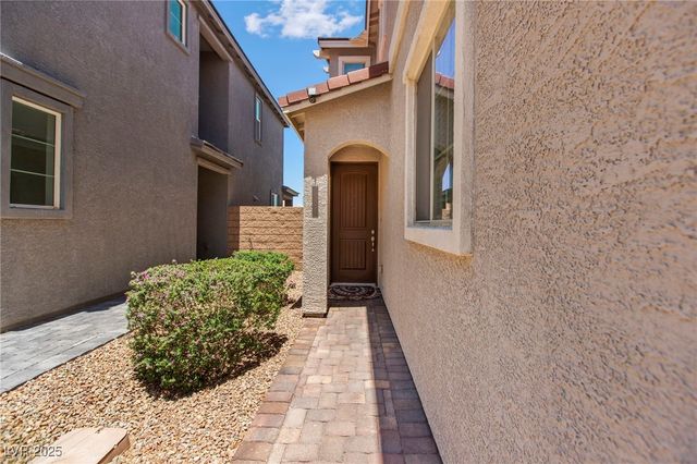 44 Moon Hill Drive, Henderson, NV 89011