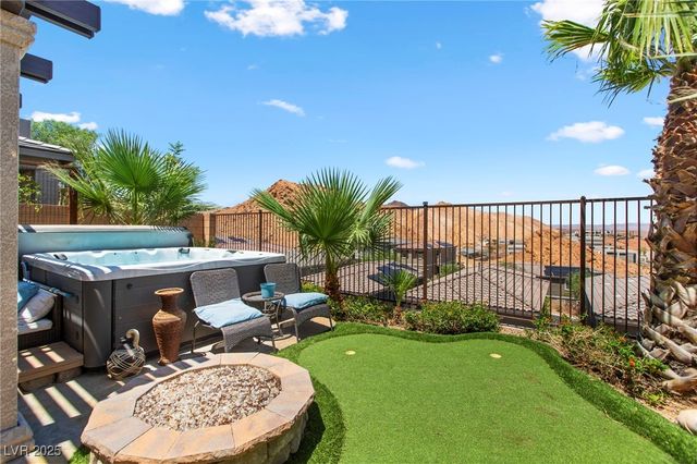 44 Moon Hill Drive, Henderson, NV 89011