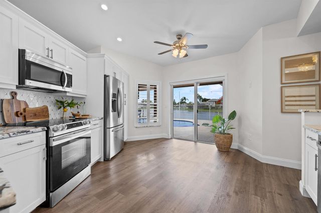 14211 Appalachian Trail, Davie, FL 33325