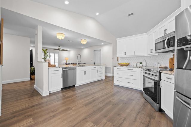 14211 Appalachian Trail, Davie, FL 33325