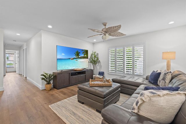 14211 Appalachian Trail, Davie, FL 33325