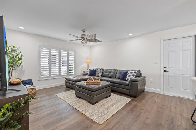 14211 Appalachian Trail, Davie, FL 33325