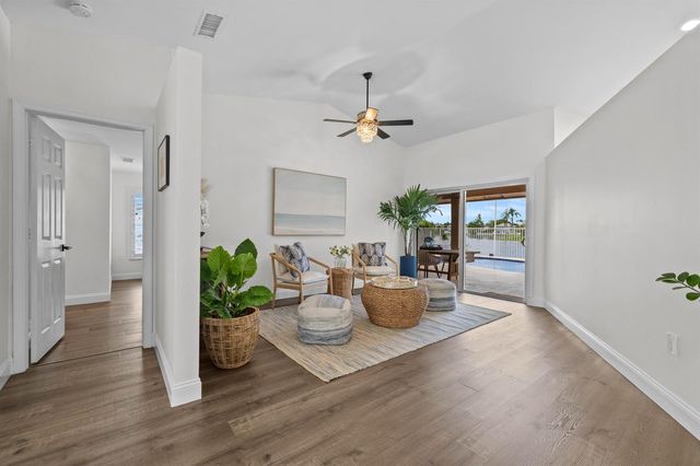 14211 Appalachian Trail, Davie, FL 33325