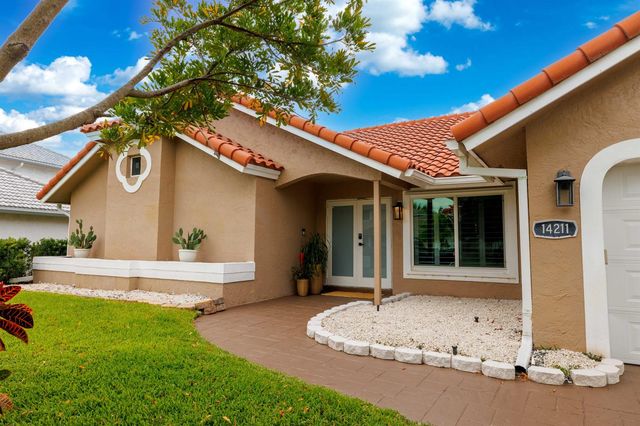 14211 Appalachian Trail, Davie, FL 33325