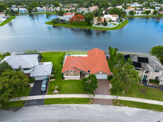 14211 Appalachian Trail, Davie, FL 33325