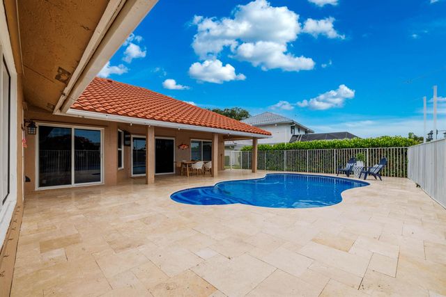 14211 Appalachian Trail, Davie, FL 33325