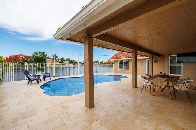 14211 Appalachian Trail, Davie, FL 33325