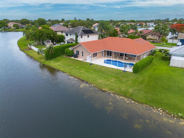 14211 Appalachian Trail, Davie, FL 33325