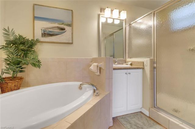 7940 Mahogany Run LN 611, Naples, FL 34113