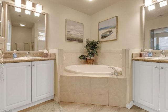 7940 Mahogany Run LN 611, Naples, FL 34113