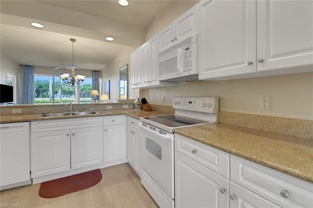 7940 Mahogany Run LN 611, Naples, FL 34113